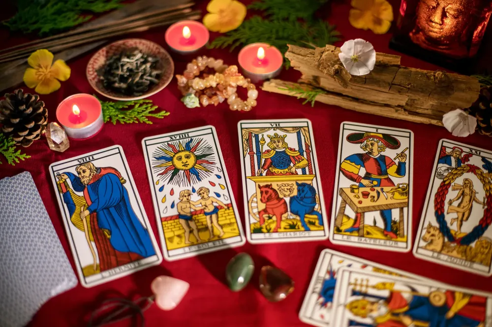 Tarot de Marseille près de Lomme
